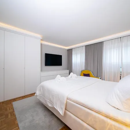 Loft4you - Hideaway - By Favorite *